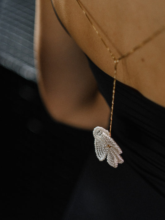 Collier de dos Flow